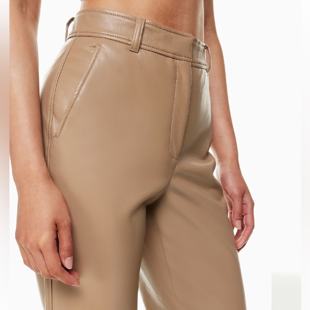 Aritzia (Babaton) Command Cropped Pant - Picture 2 of 4